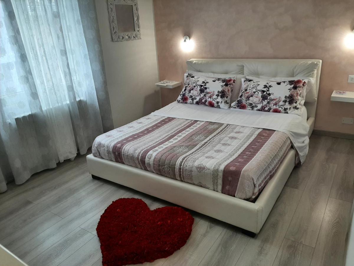 Viola Di Mare Rooms And Parking Termoli Exteriör bild