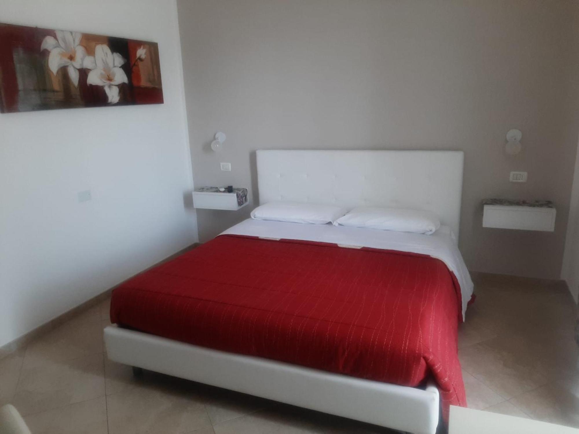 Viola Di Mare Rooms And Parking Termoli Exteriör bild