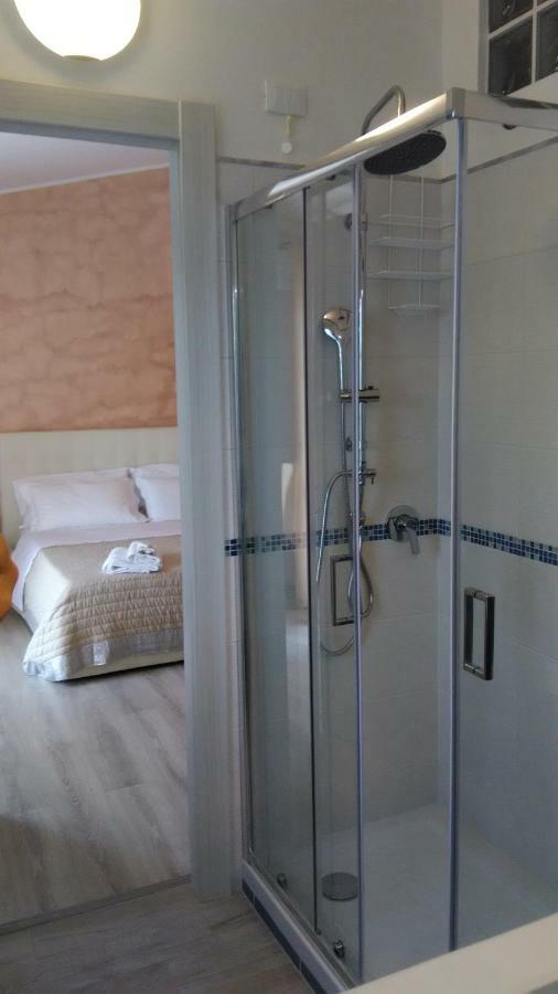 Viola Di Mare Rooms And Parking Termoli Exteriör bild